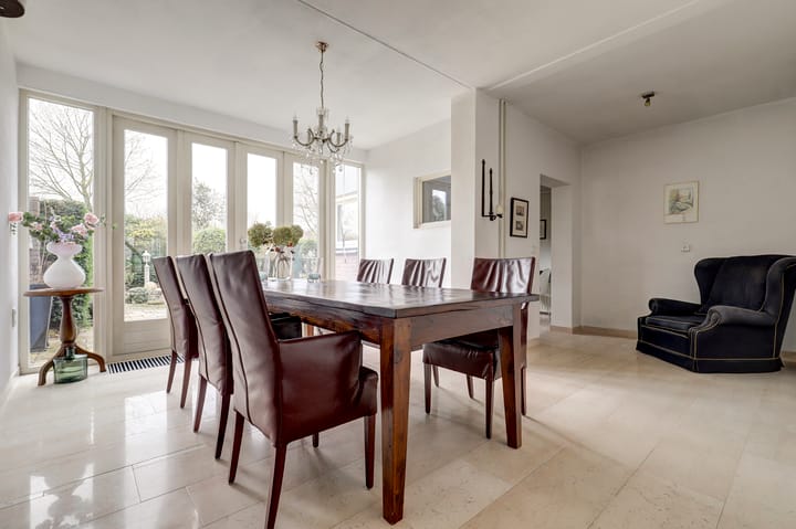 Foto 13 van Heilige Stoel 6544