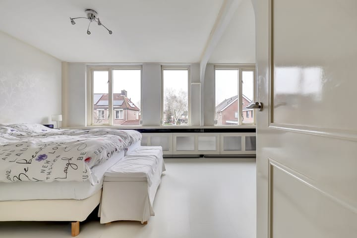 Foto 21 van Heilige Stoel 6544