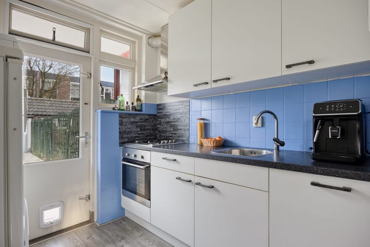 Photo 3 of Burgemeester van Tuyllkade 31