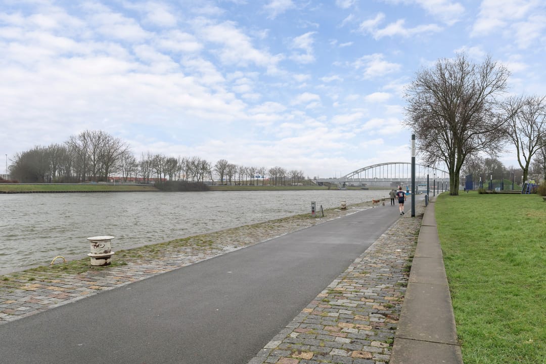 Photo 11 of Auriollaan 12