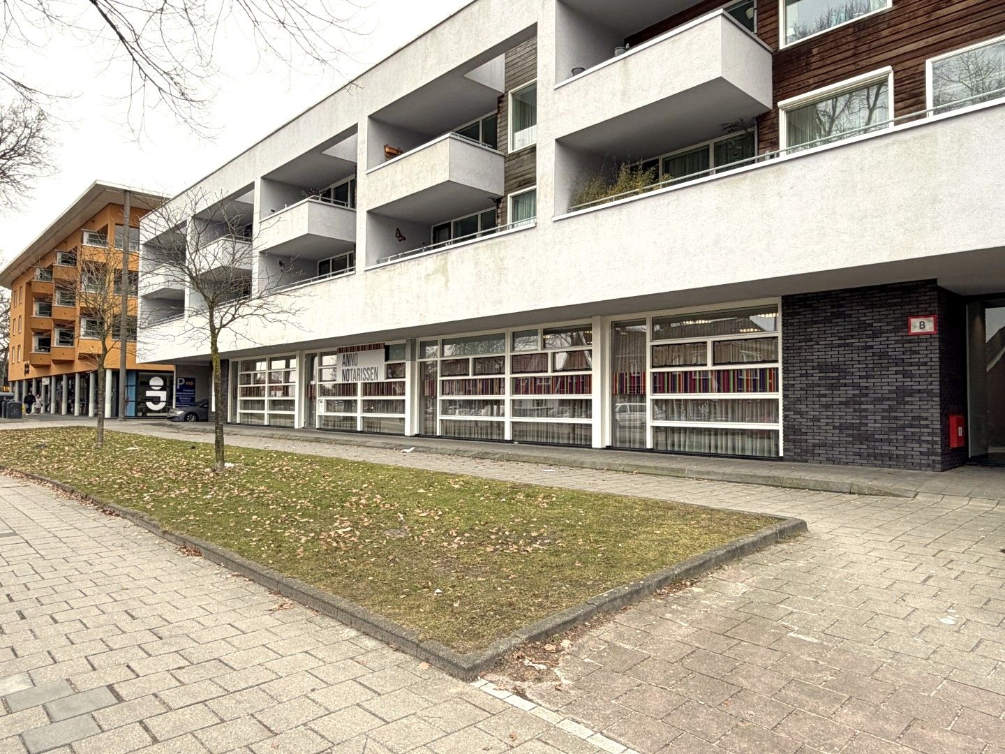 Bekijk foto 1 van Weerdingerstraat 237