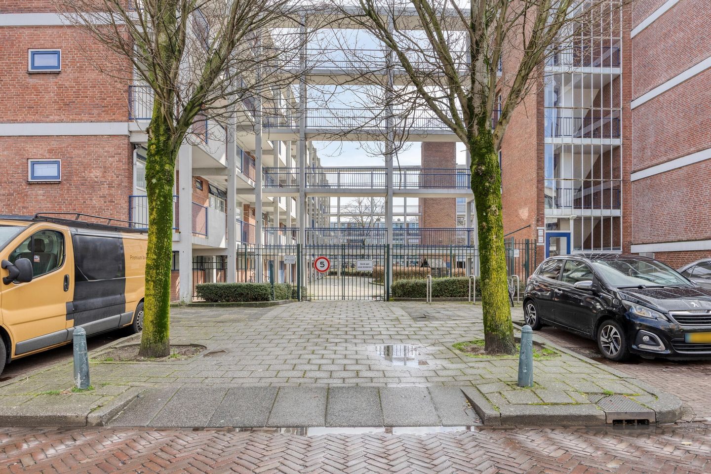 Foto 25 van Hengelolaan 589