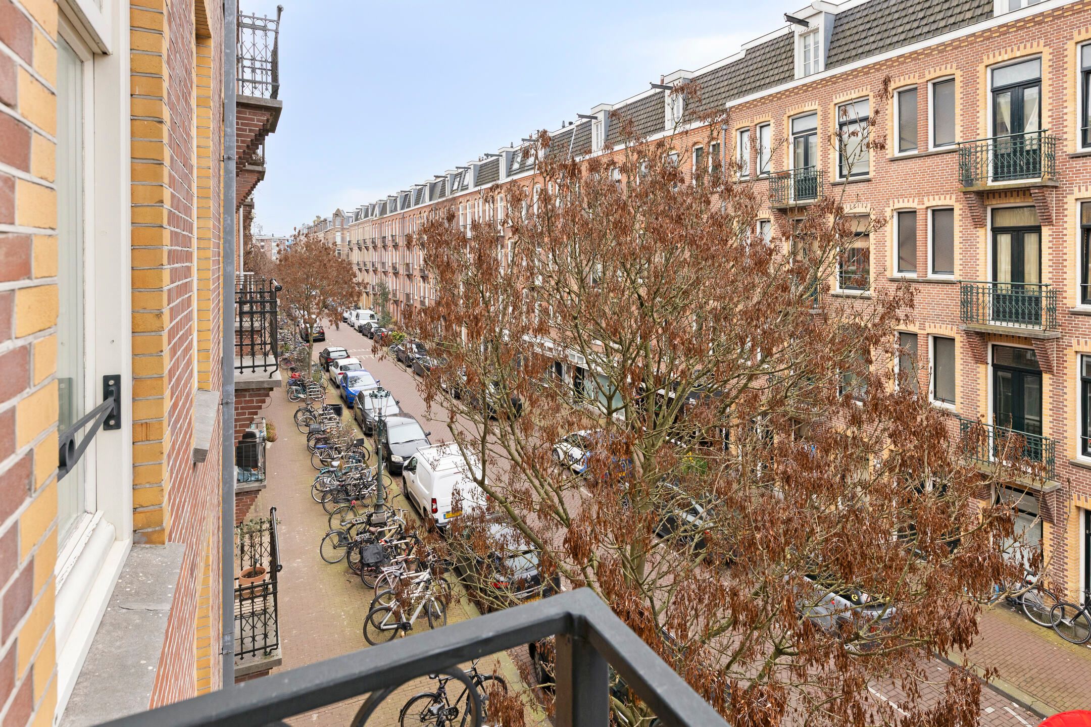 Photo 33 of Van Hogendorpstraat 168-1