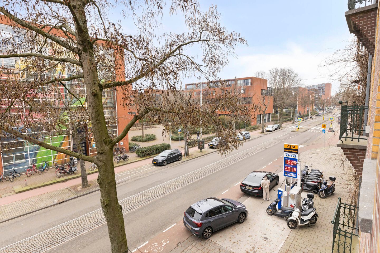 Photo 34 of Van Hogendorpstraat 168-1