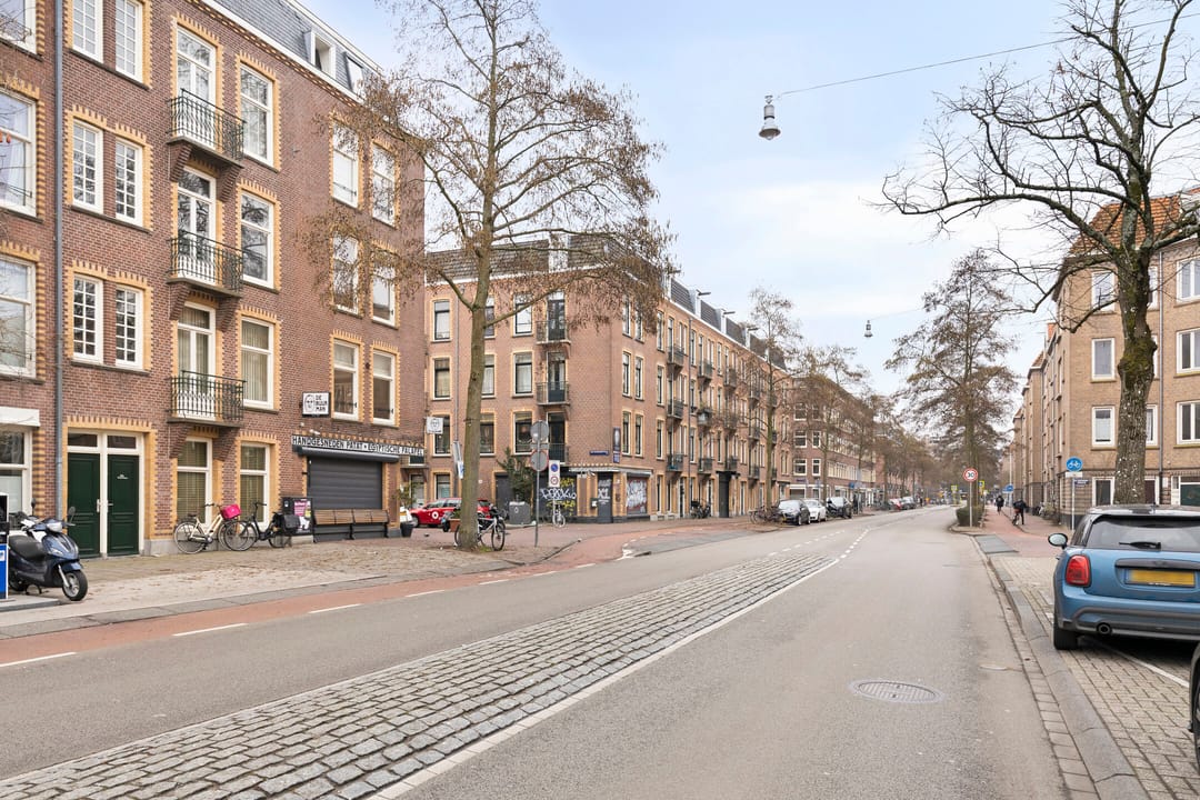 Photo 38 of Van Hogendorpstraat 168-1