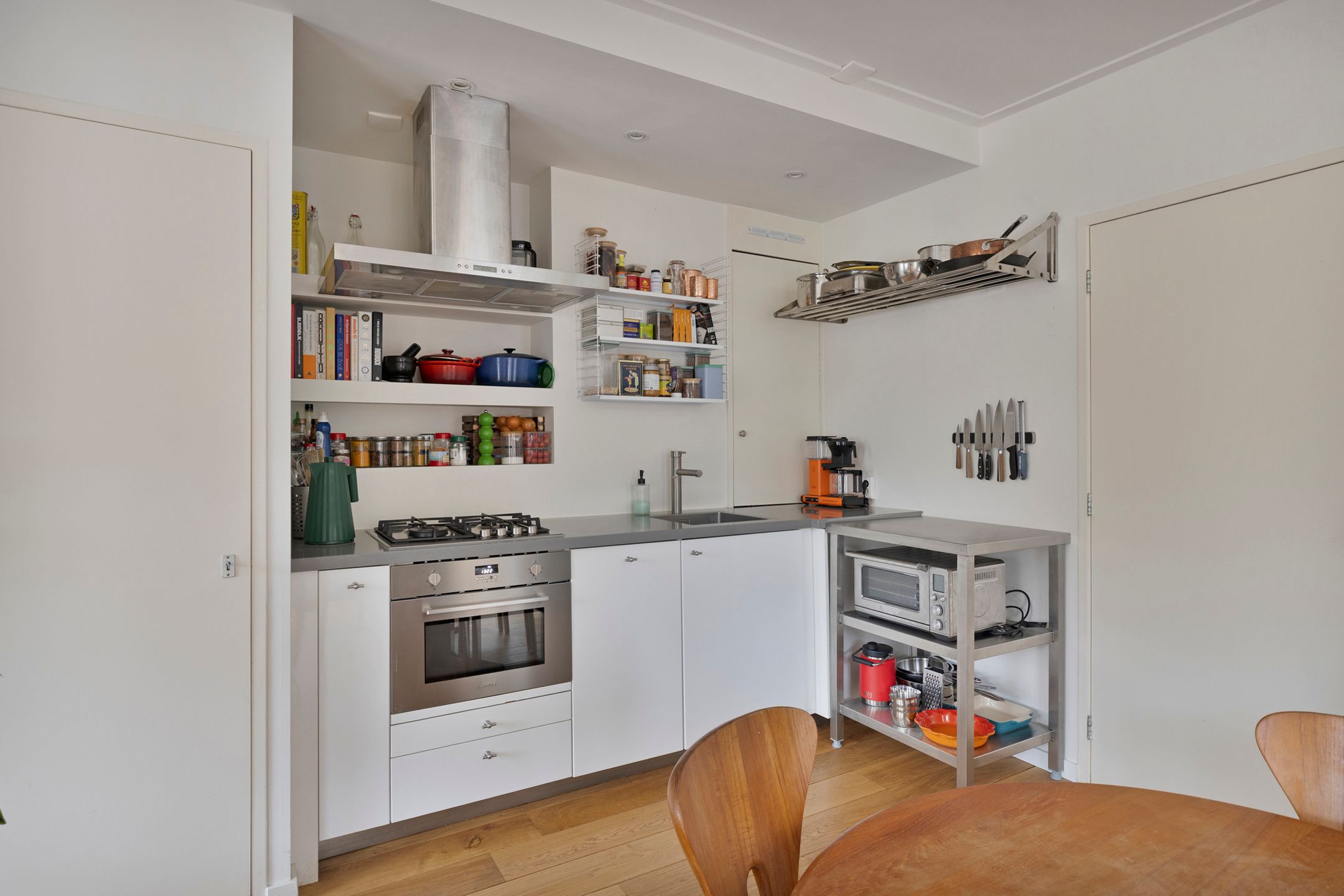 Photo 12 of Van Hogendorpstraat 168-1