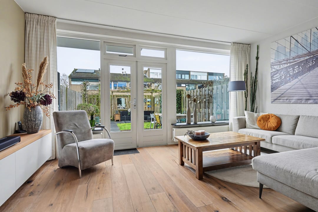 Photo 7 of Roerdompstraat 16