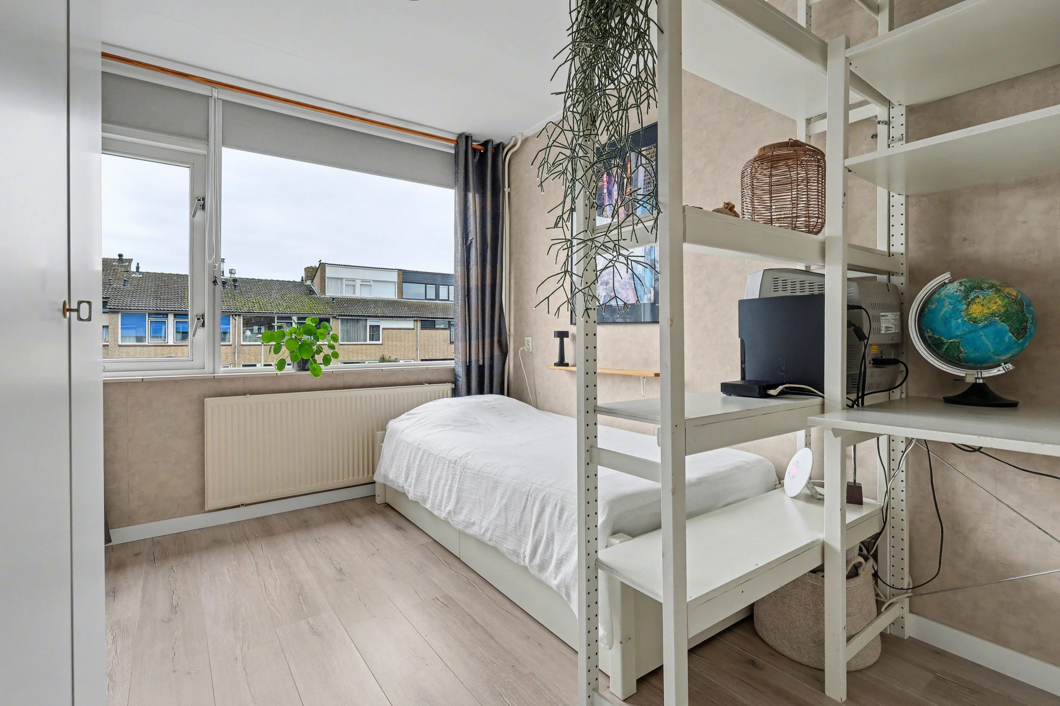 Photo 18 of Roerdompstraat 16