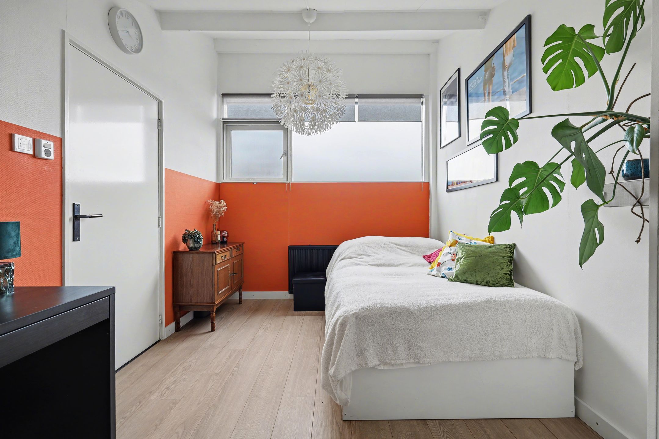 Photo 24 of Roerdompstraat 16