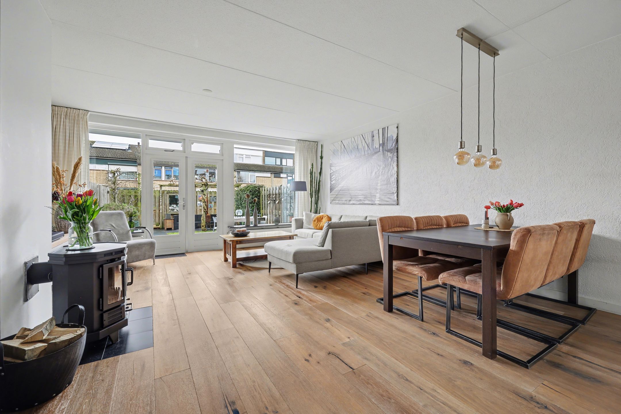 Photo 6 of Roerdompstraat 16