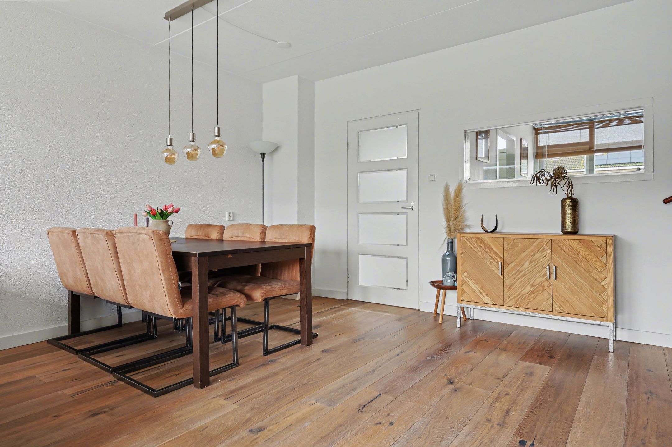 Photo 9 of Roerdompstraat 16