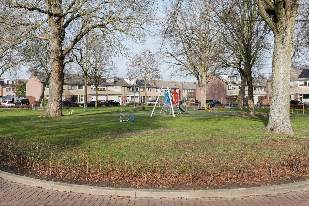 Foto 32 van Tilburglaan 11