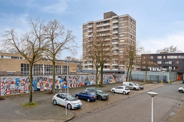 Photo 32 of Wijngaardplein 34