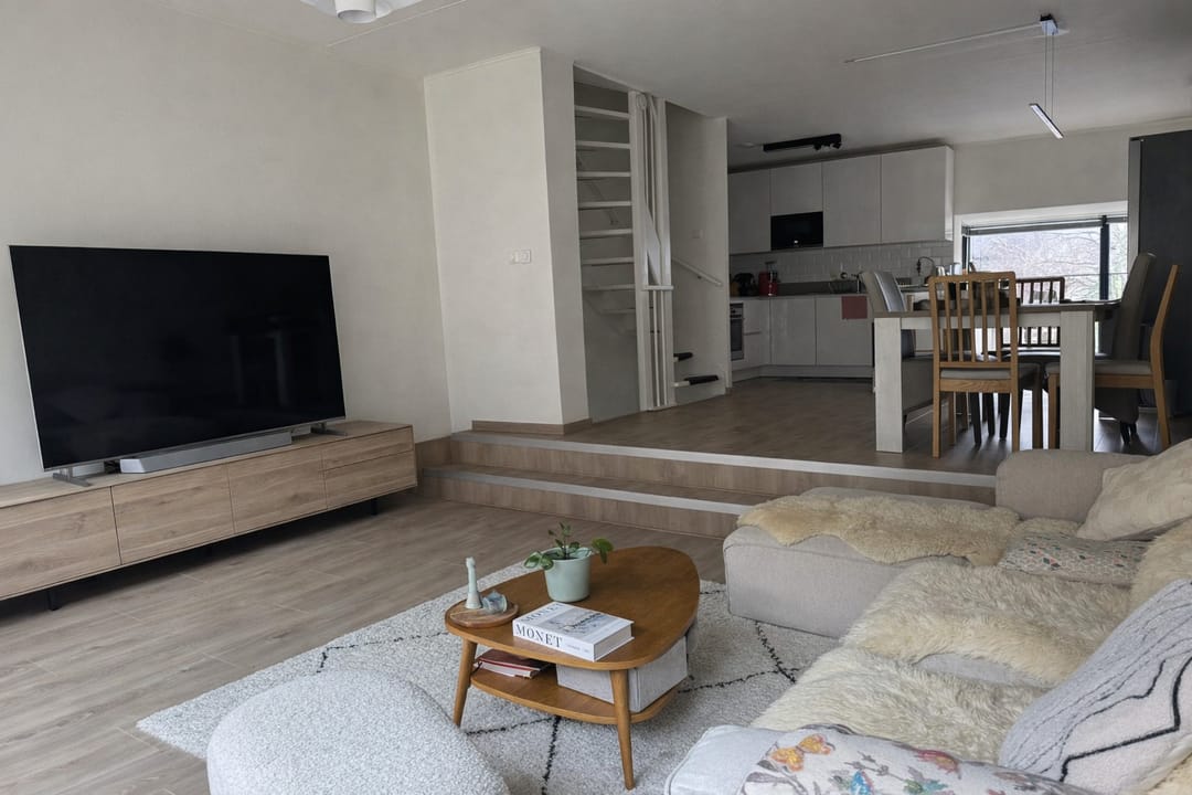 Hoekwoning aan J.H. van den Broekstraat 93, Rotterdam
