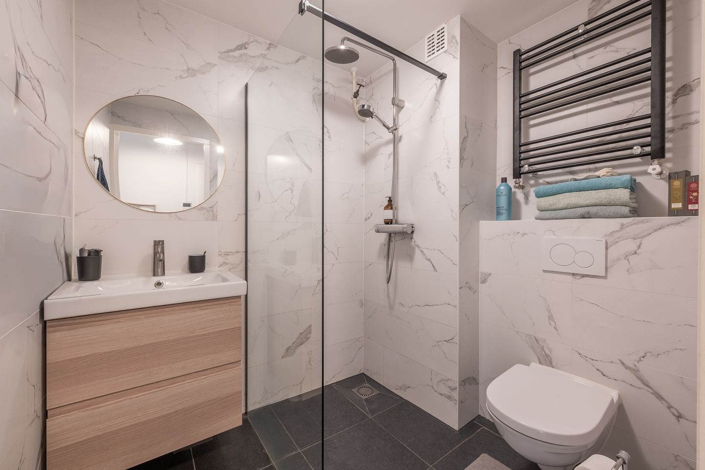 Photo 19 of Hoofdweg 358-3