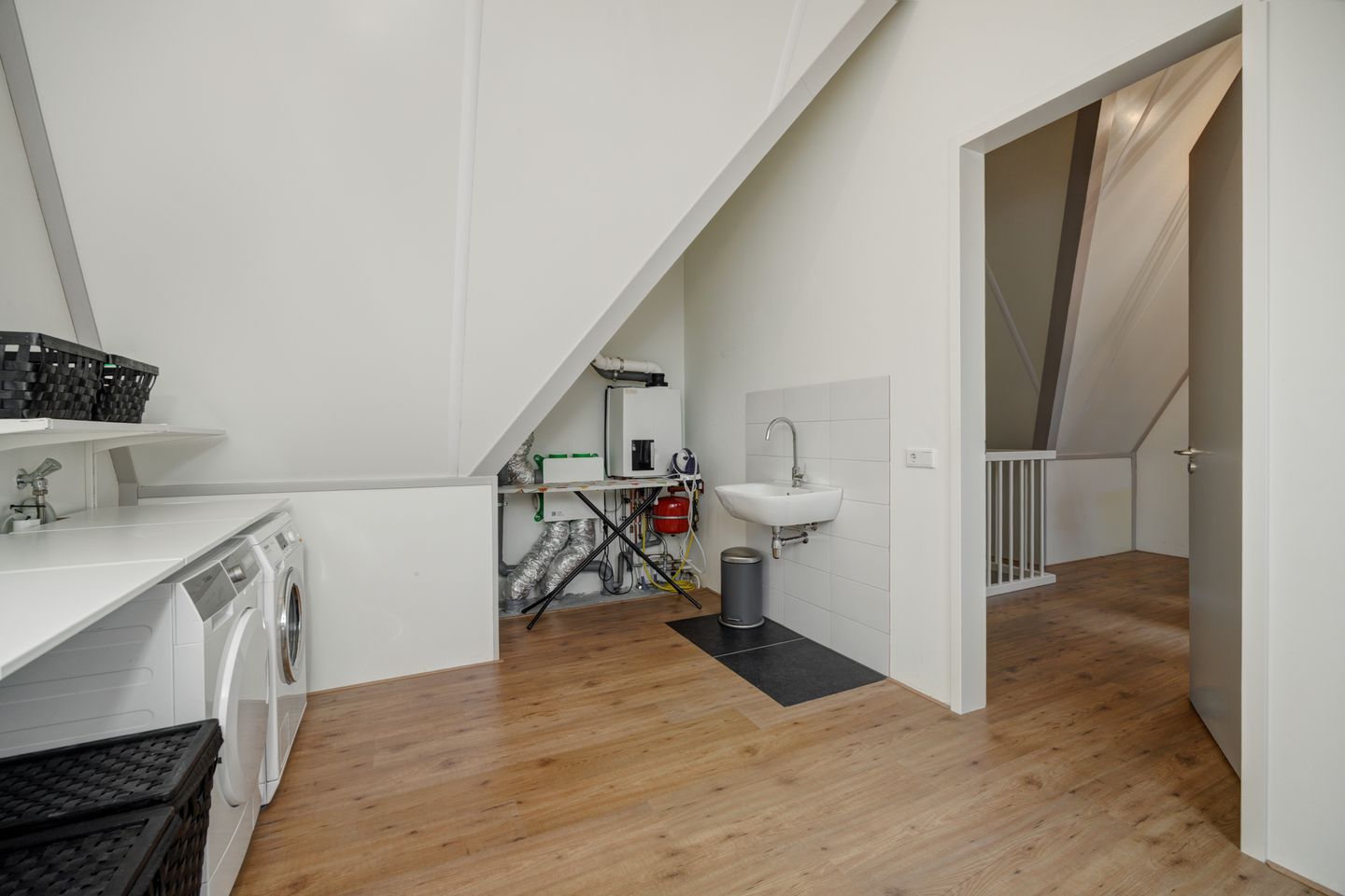 Photo 29 of Peelrand 23