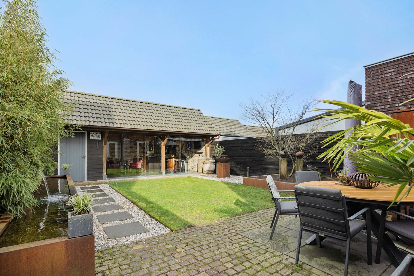 Photo 35 of Peelrand 23