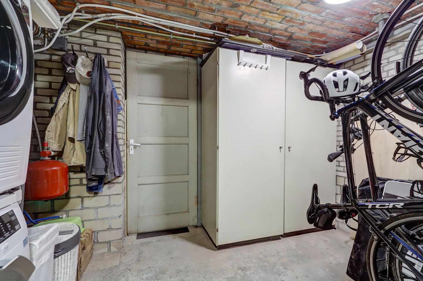 Photo 34 of Joseph Haydnlaan 42