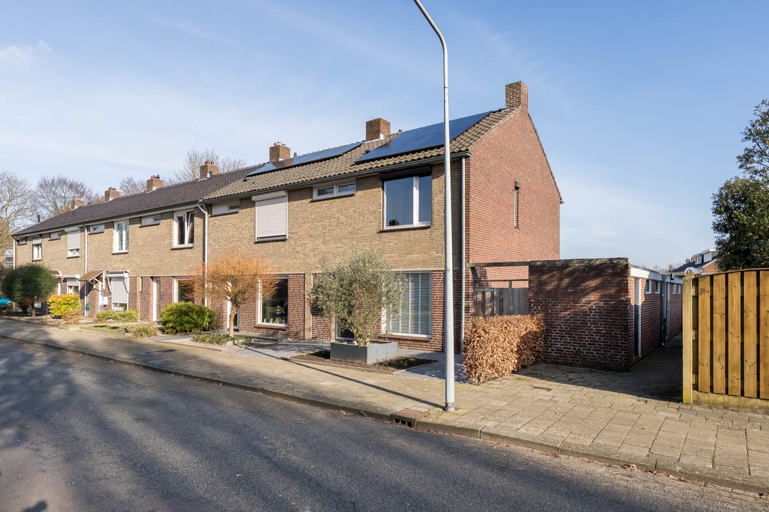 Photo 1 of Groenewoudlaan 40