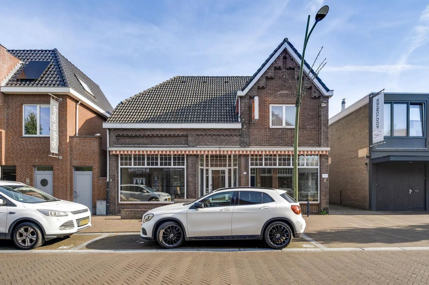 View photo 2 of Dorpsstraat 28