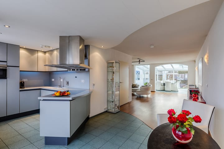 Photo 10 of Waarschapsstraat 1-C