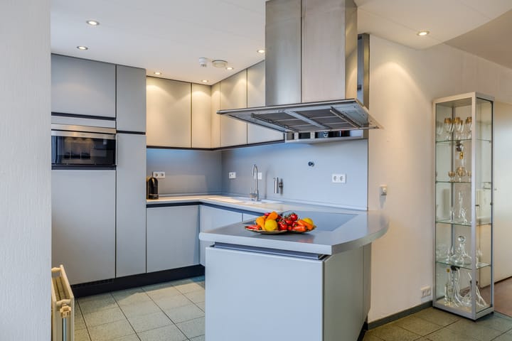 Photo 11 of Waarschapsstraat 1-C