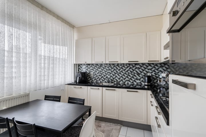 Foto 3 van Van Beethovenlaan 341