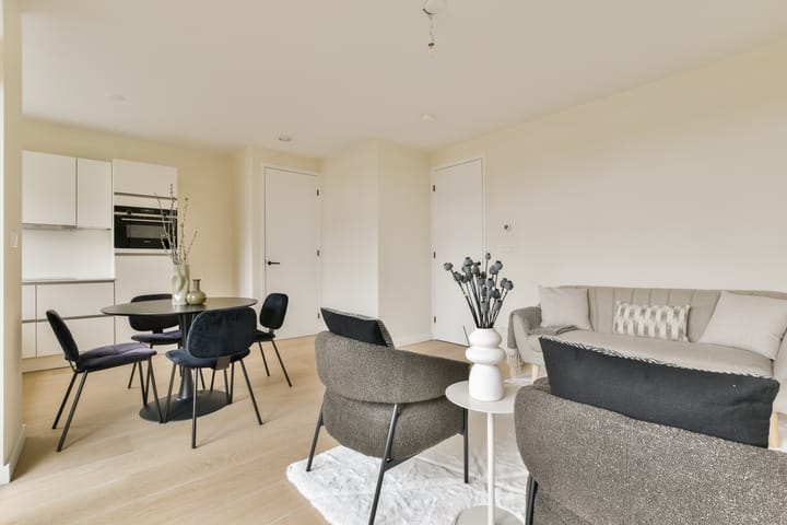 Photo 2 of Middenweg 221-2