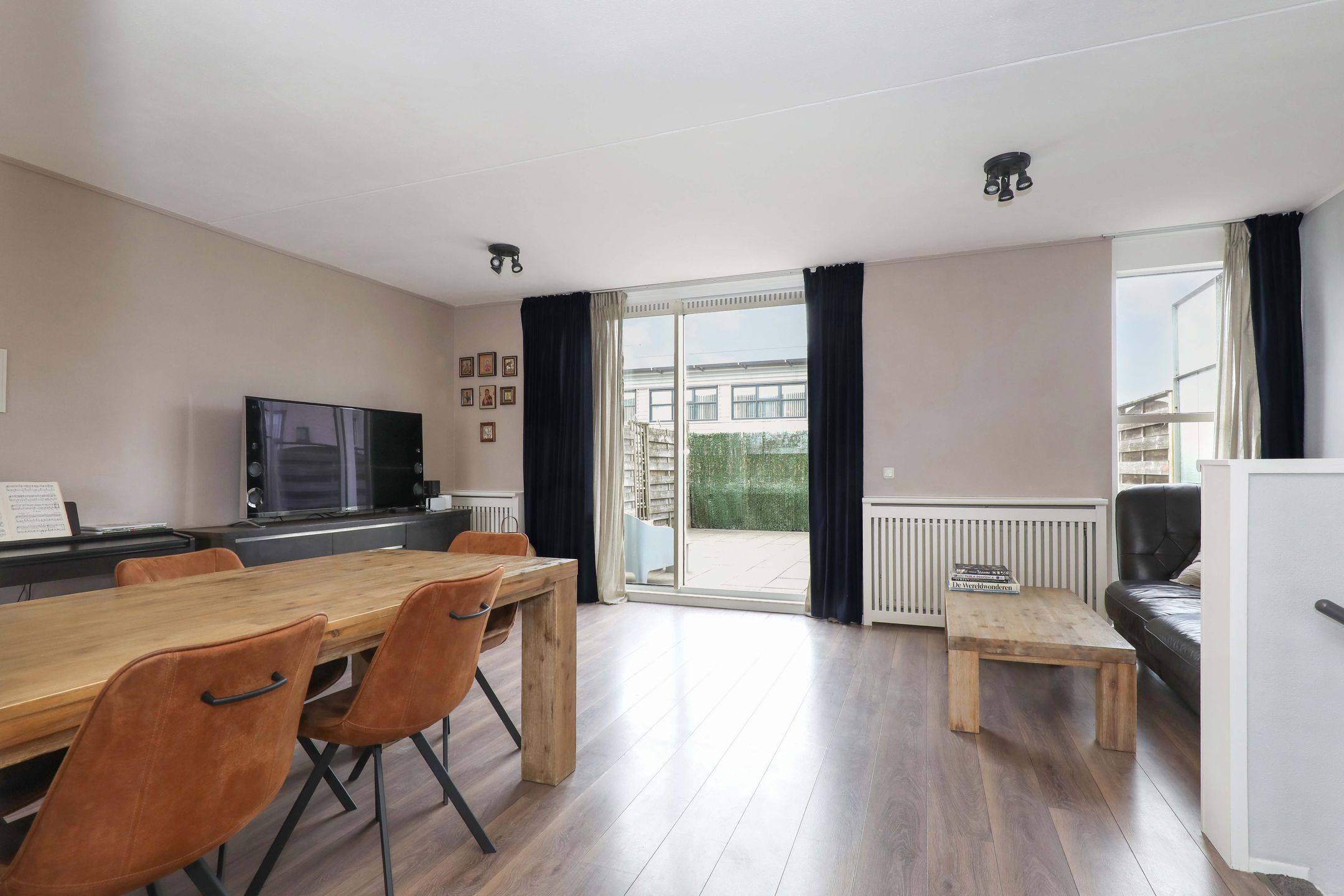 Foto 9 van De Beurs 66