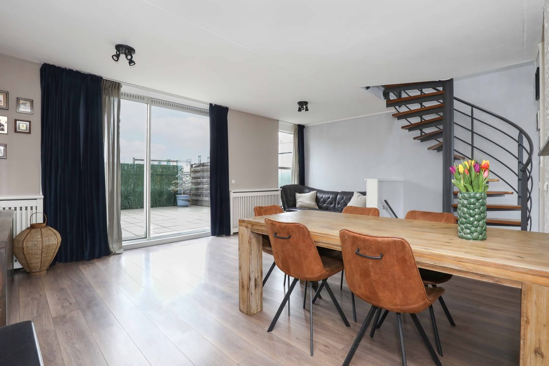 Foto 11 van De Beurs 66