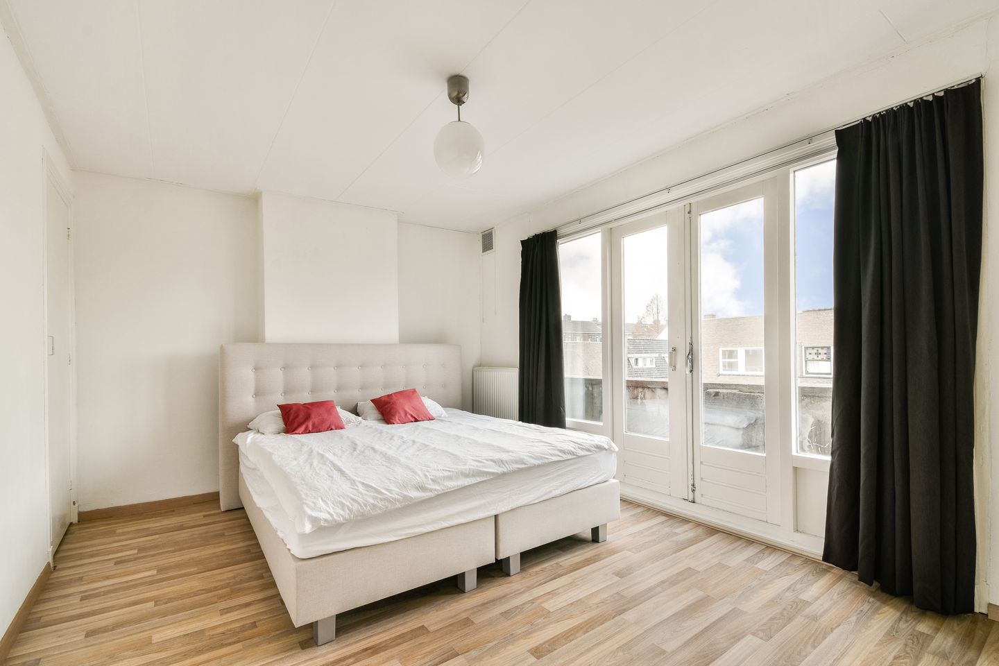 Photo 5 of Van 's-Gravesandestraat 26-B