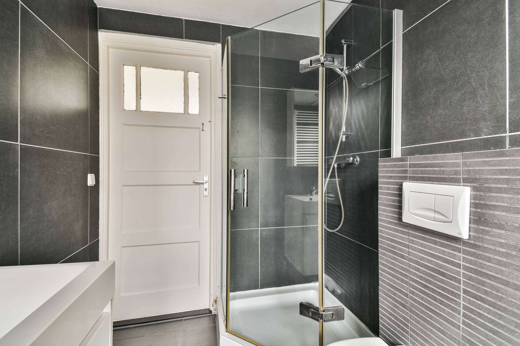 Photo 18 of Van 's-Gravesandestraat 26-B