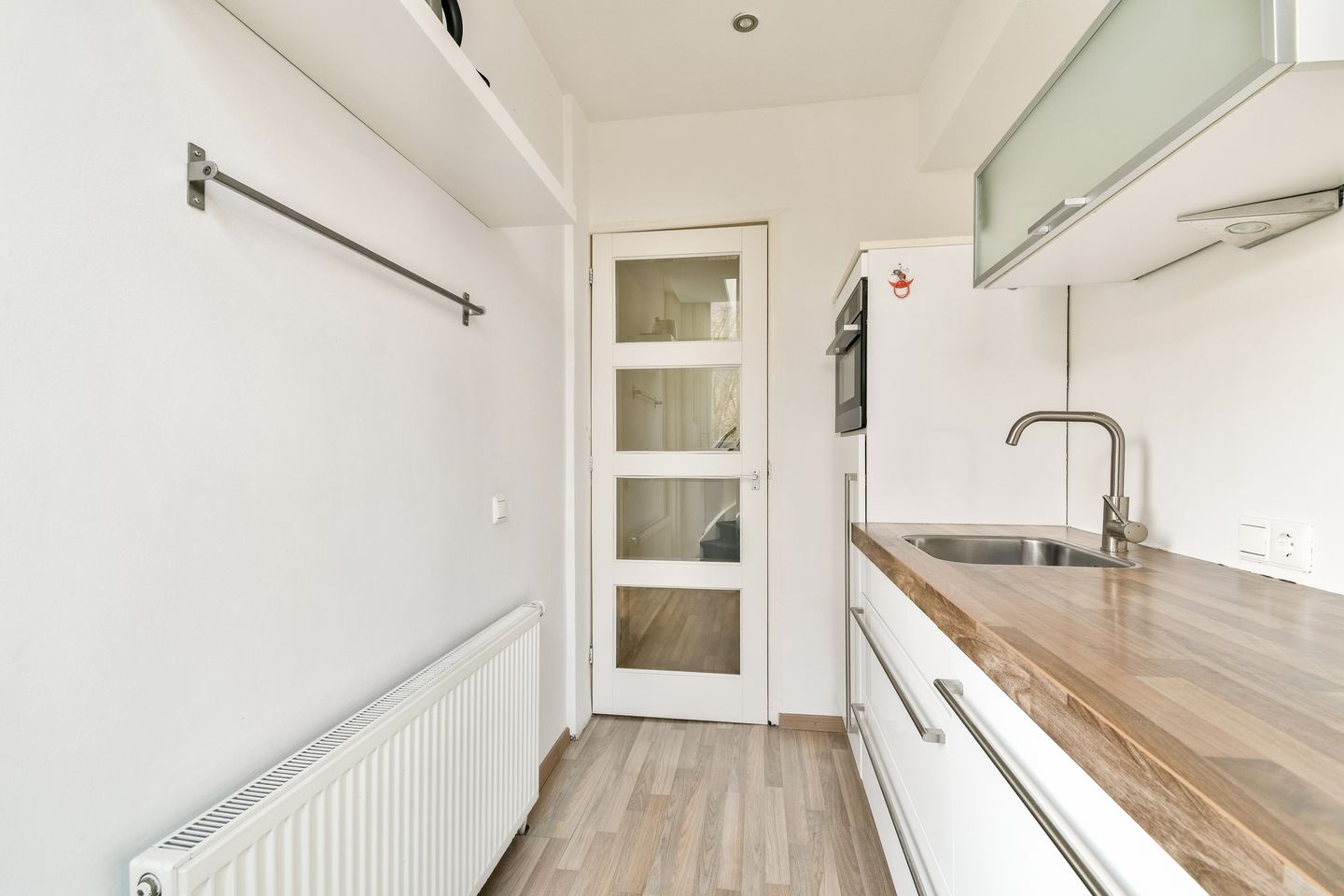 Photo 14 of Van 's-Gravesandestraat 26-B