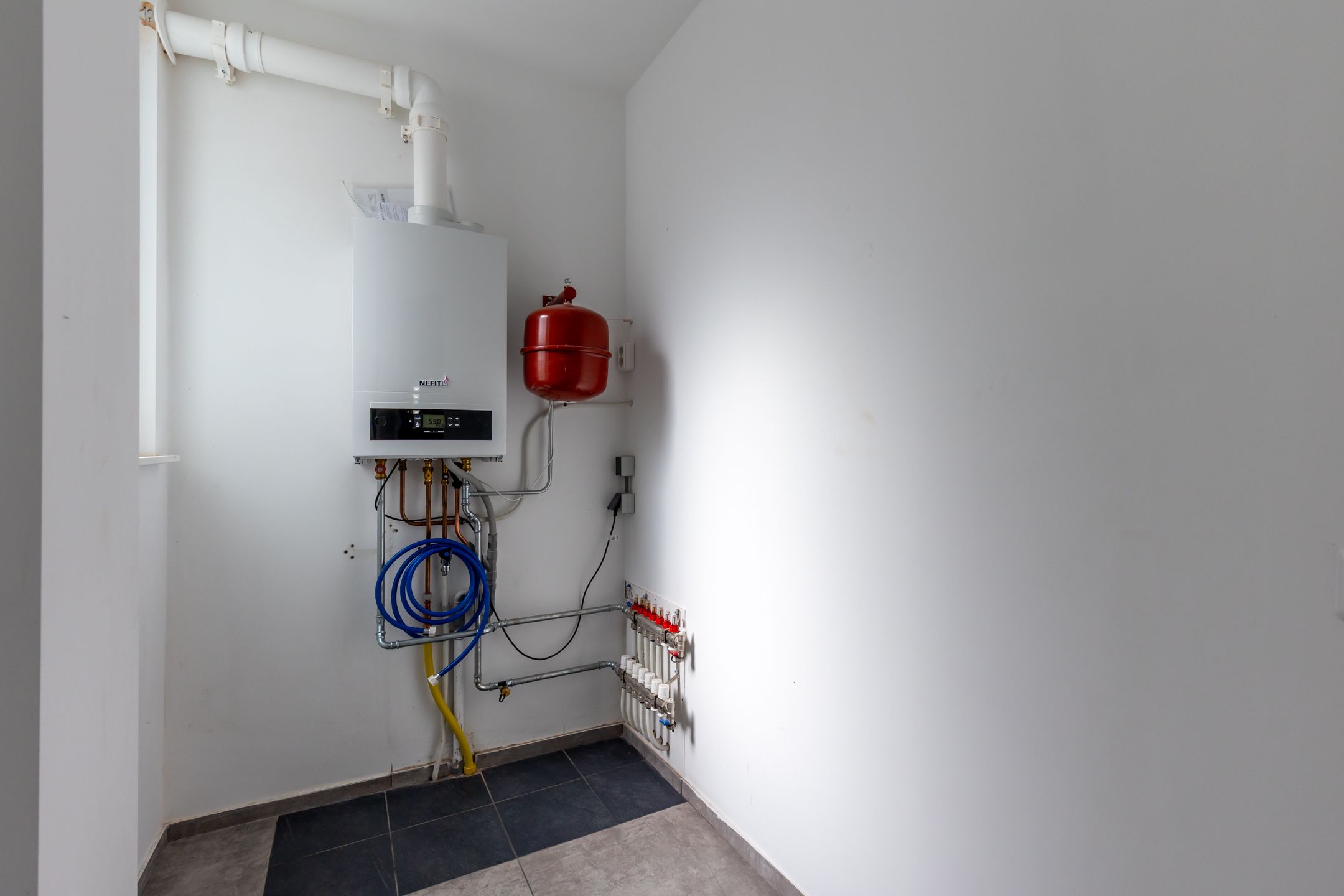 Photo 18 of Heinseweg 9-B