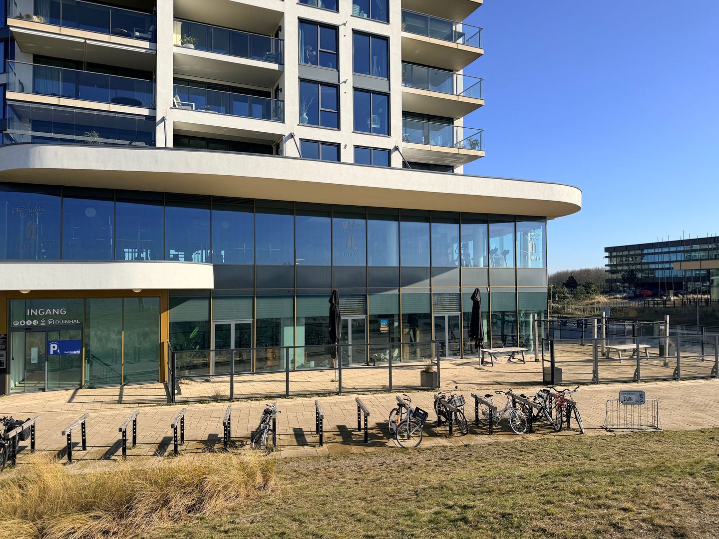 Bekijk foto 2 van Zeeduinweg 560