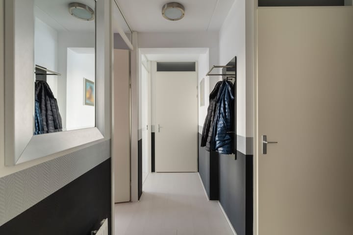 Foto 7 van Simon Carmiggelthof 87