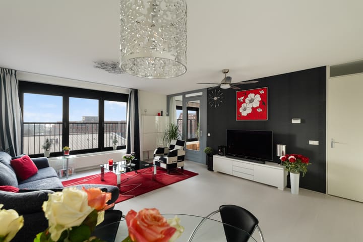 Foto 10 van Simon Carmiggelthof 87