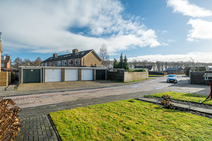 Photo 3 of De Helling 36