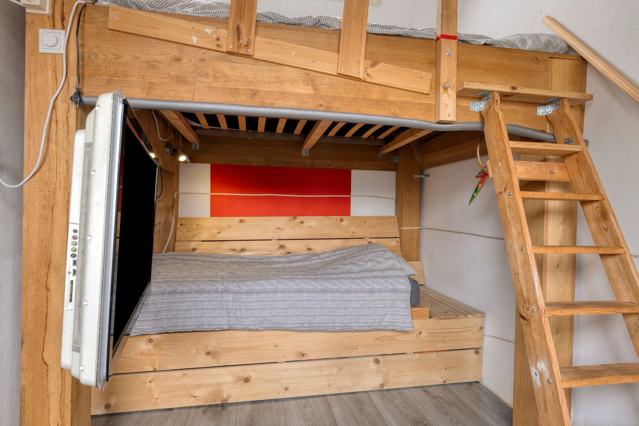 Photo 21 of Weversstraat 13