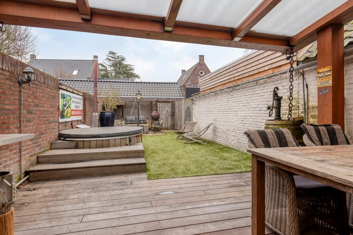 Photo 22 of Weversstraat 13