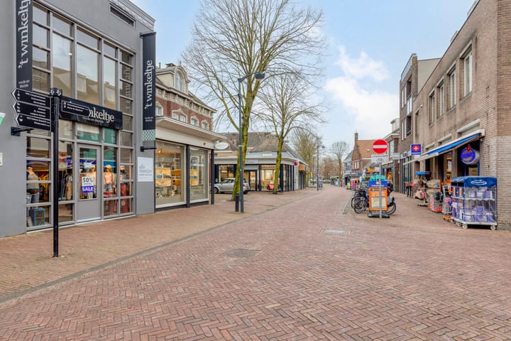 Photo 28 of Weversstraat 13