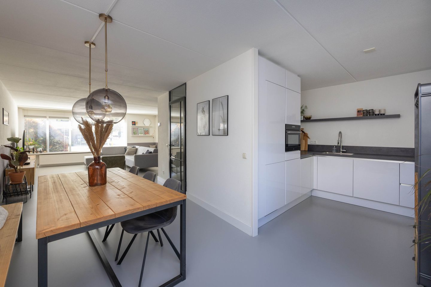 Photo 10 of Londenstraat 21