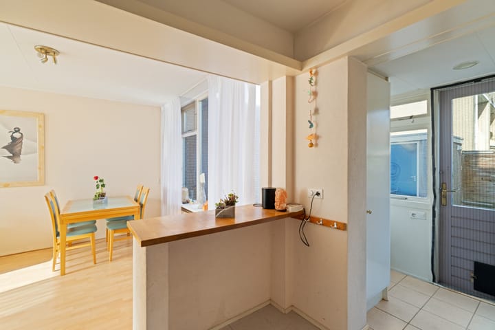 Foto 11 van Adama van Scheltemastraat 3