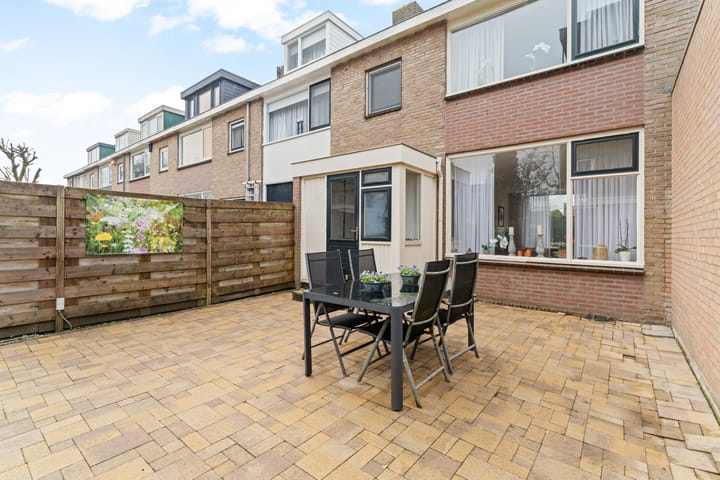 Foto 29 van Adama van Scheltemastraat 3