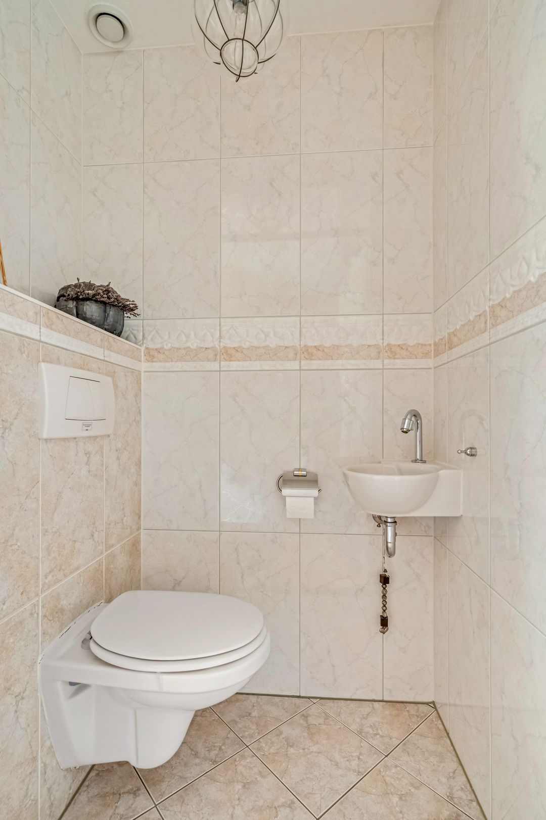 Foto 17 van Dr. F.W. Klaarenbeeksingel 78