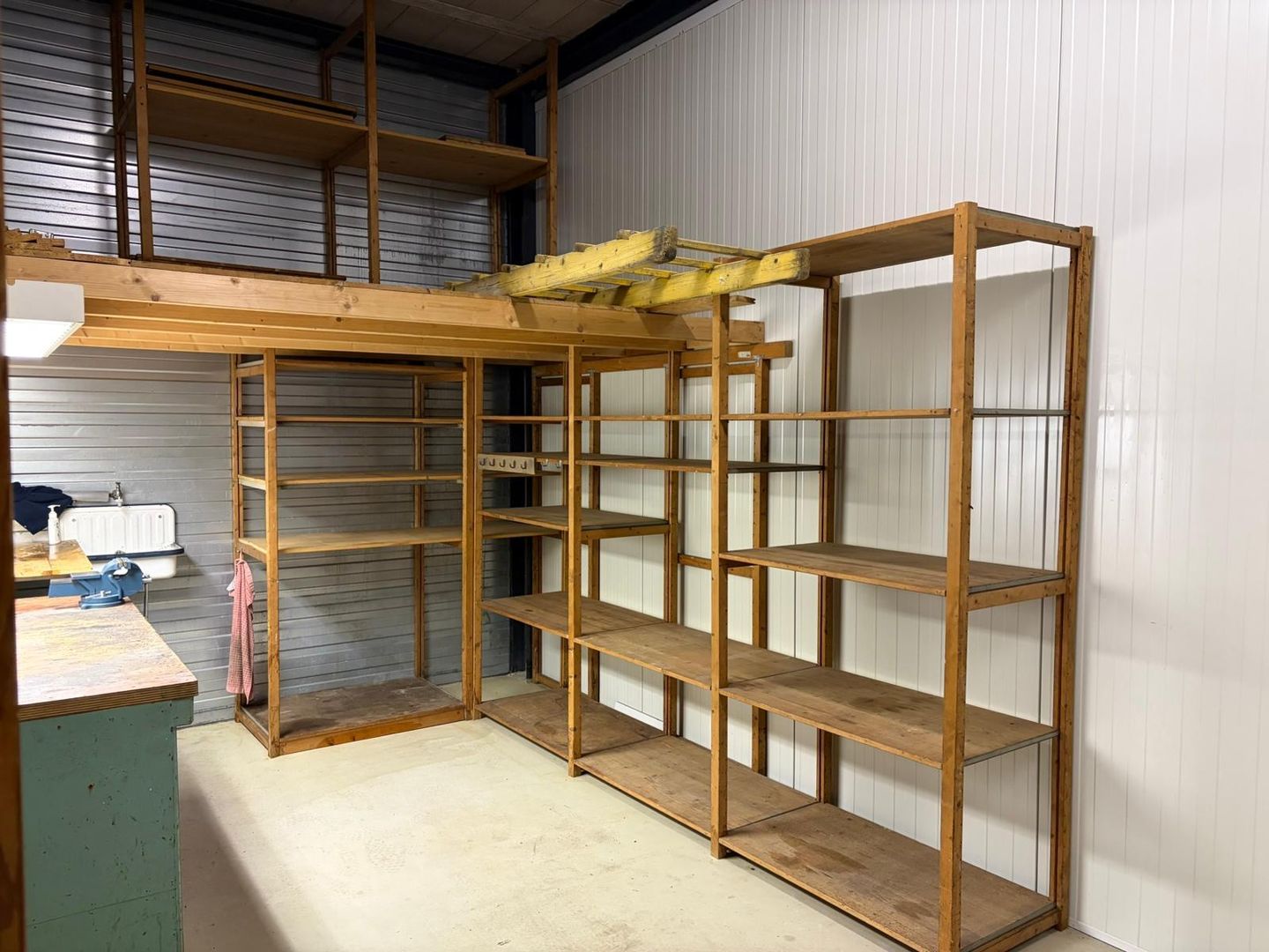 View photo 4 of Elektronweg 24