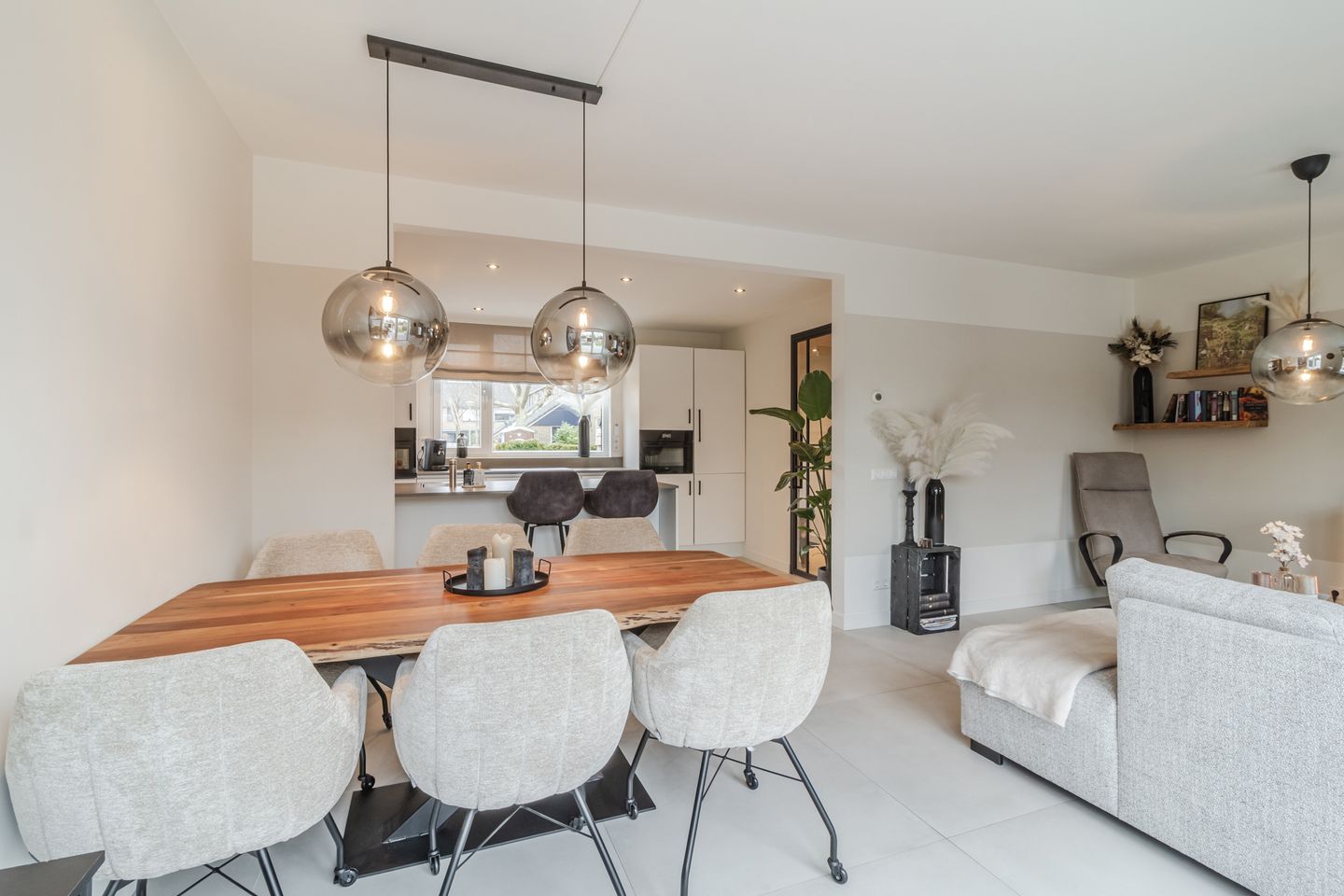 Foto 14 van Merelplein 18