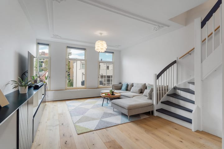 Photo 4 of Bellamystraat 43-A2