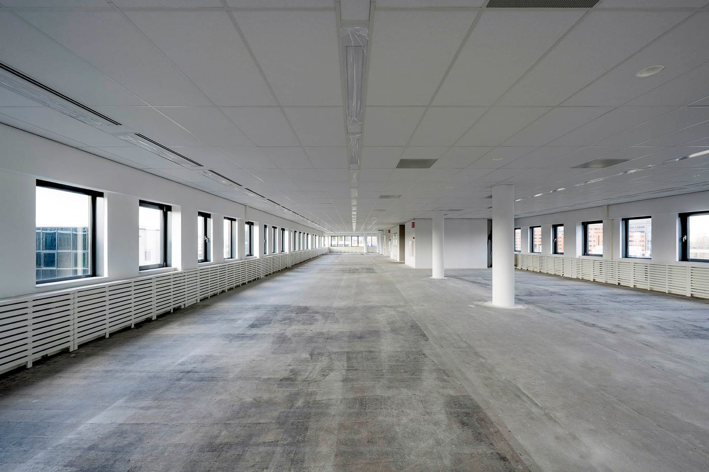 Bekijk foto 3 van Paasheuvelweg 3