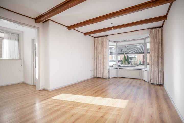 Photo 4 of Bernhardstraat 73